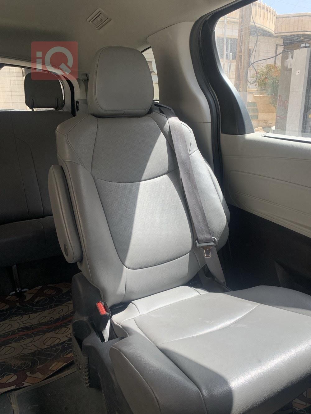 تويوتا سيينا